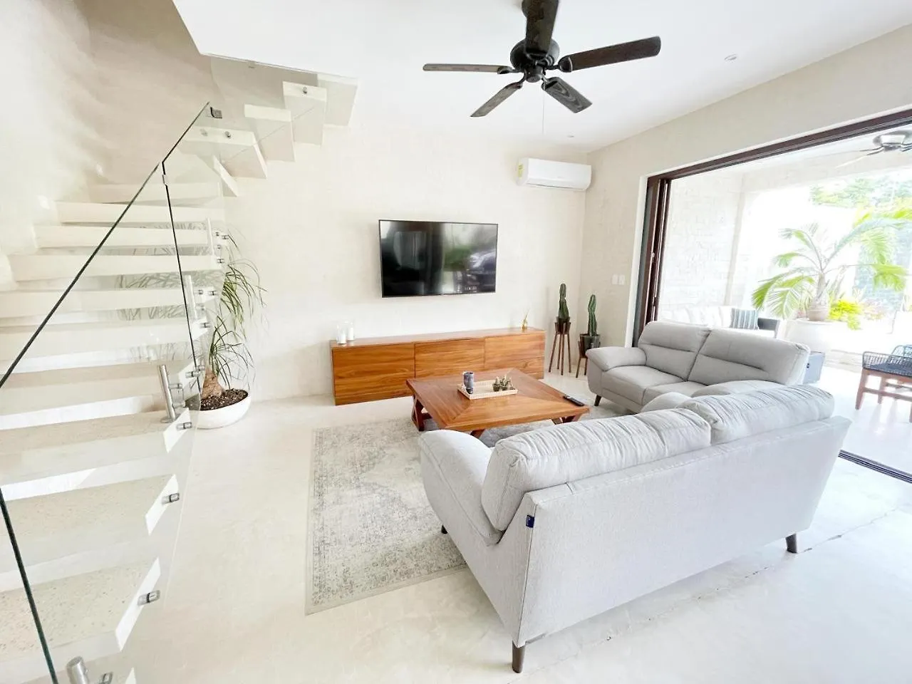 Luxury House Tomanoa - 10Pers - 4Rooms - Pool - Hotjacuzzi - Speed Wifi -Waterfall Tulum Villa