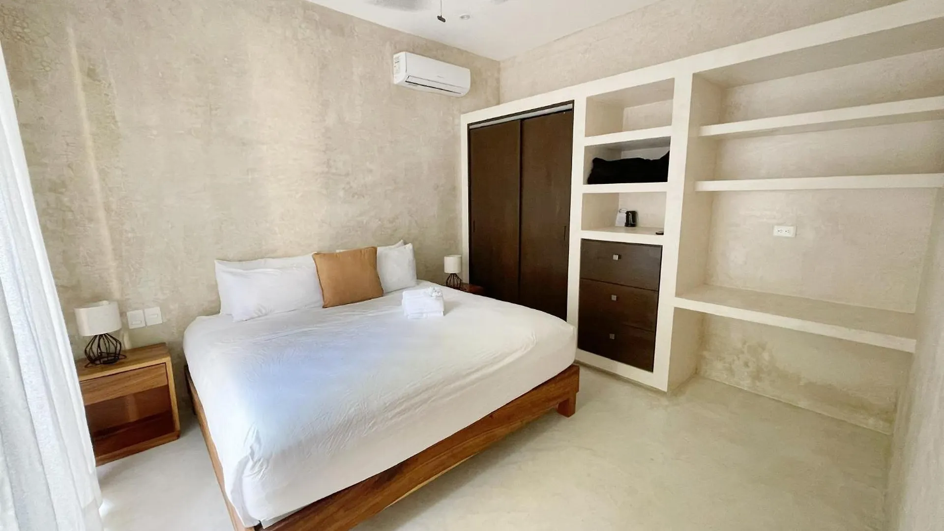 Villa Luxury House Tomanoa - 10Pers - 4Rooms - Pool - Hotjacuzzi - Speed Wifi -Waterfall Tulum Mexico