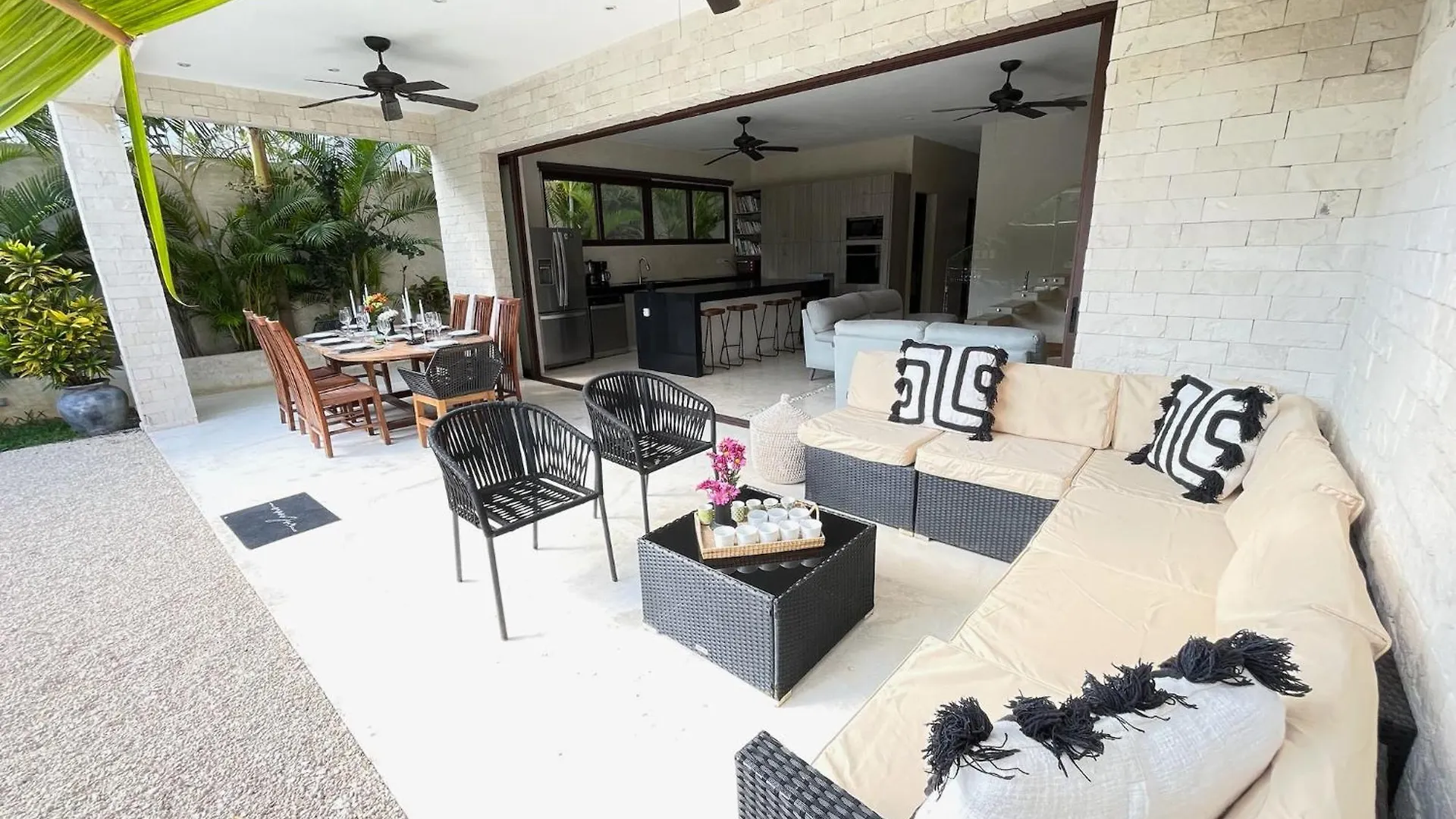 Villa Luxury House Tomanoa - 10Pers - 4Rooms - Pool - Hotjacuzzi - Speed Wifi -Waterfall Tulum Mexico